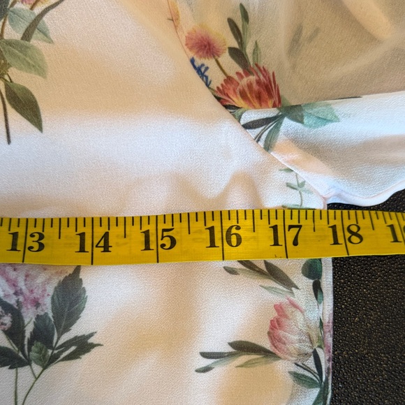 Ted Baker London Floral Blouse - Light Pink size 1 / XS - Picture 11 of 13